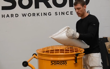 Mixing thin-flowing products